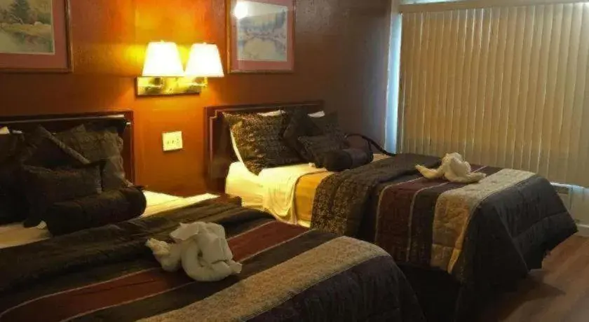 Bed in Americas Best Value Inn & Suites Macon at Sunset Dr Bed in Americas Best Value Inn & Suites Macon at Sunset Dr