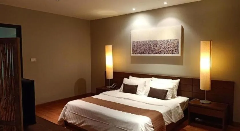 Bed in Azaya Villas Resort