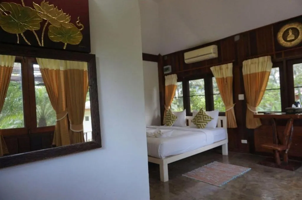 Bed in De Bua Valley