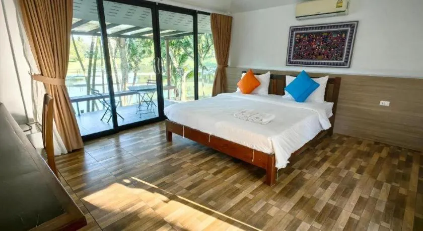 Bed in De Bua Valley