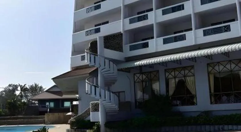 BP Samila Beach Hotel & Resort