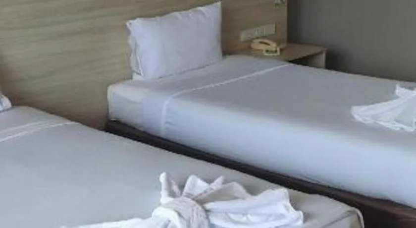 Bed in BP Samila Beach Hotel & Resort