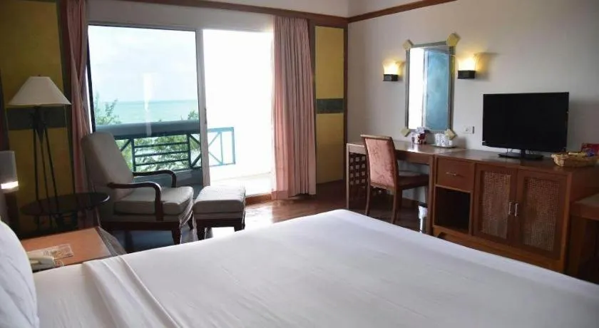 Bed in BP Samila Beach Hotel & Resort