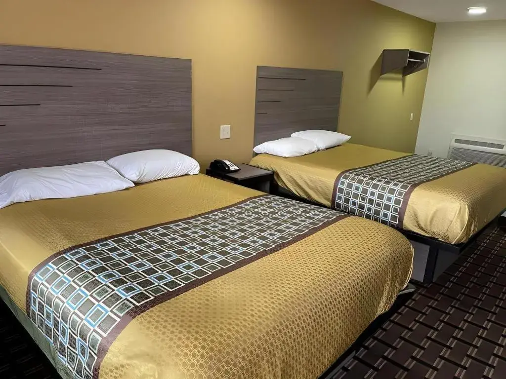 Bed in Americas Best Value Inn Alexandria Bed in Americas Best Value Inn Alexandria