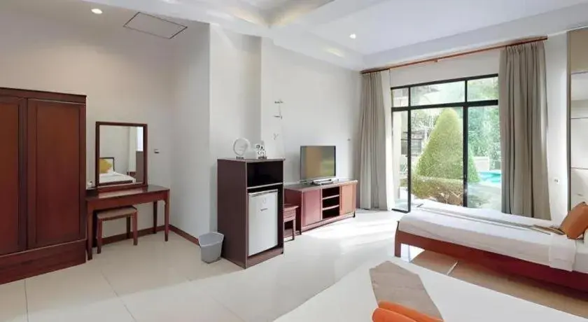 Bed in Nattha Waree Hot Spring Resort and Spa Bed in Nattha Waree Hot Spring Resort and Spa