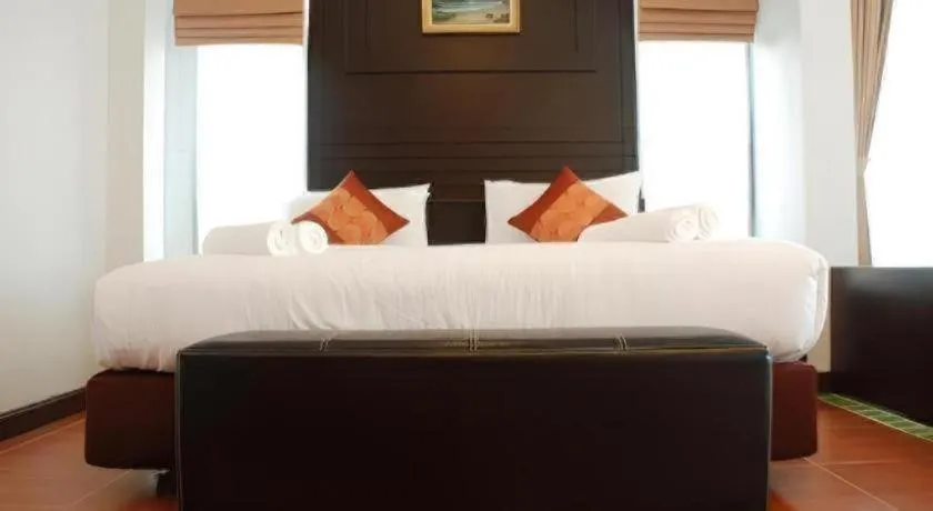 Bed in Nattha Waree Hot Spring Resort and Spa