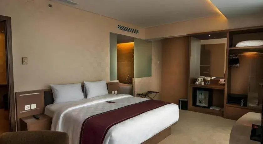 Bed in CLARO Makassar Hotel & Convention Bed in CLARO Makassar Hotel & Convention