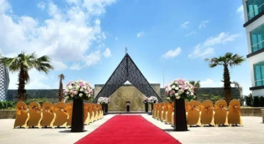 CLARO Makassar Hotel & Convention