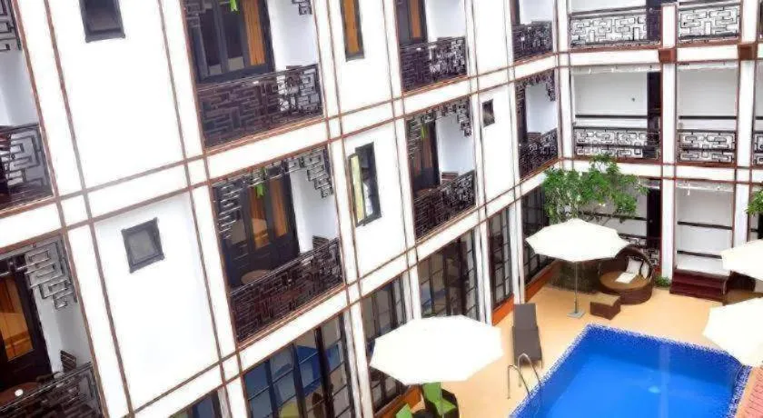 Vinh Hung 2 City Hotel