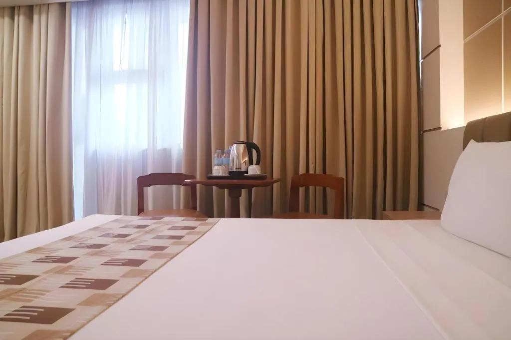 Bed in Las Palmas Hotel de Manila