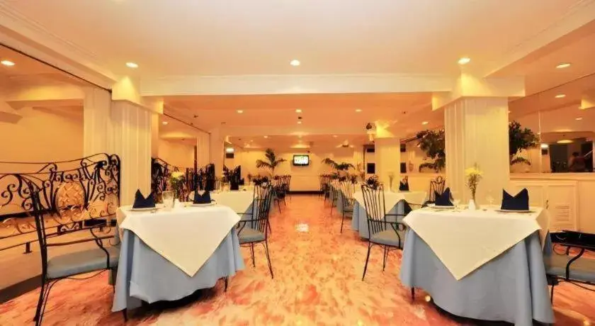 Las Palmas Hotel de Manila Las Palmas Hotel de Manila