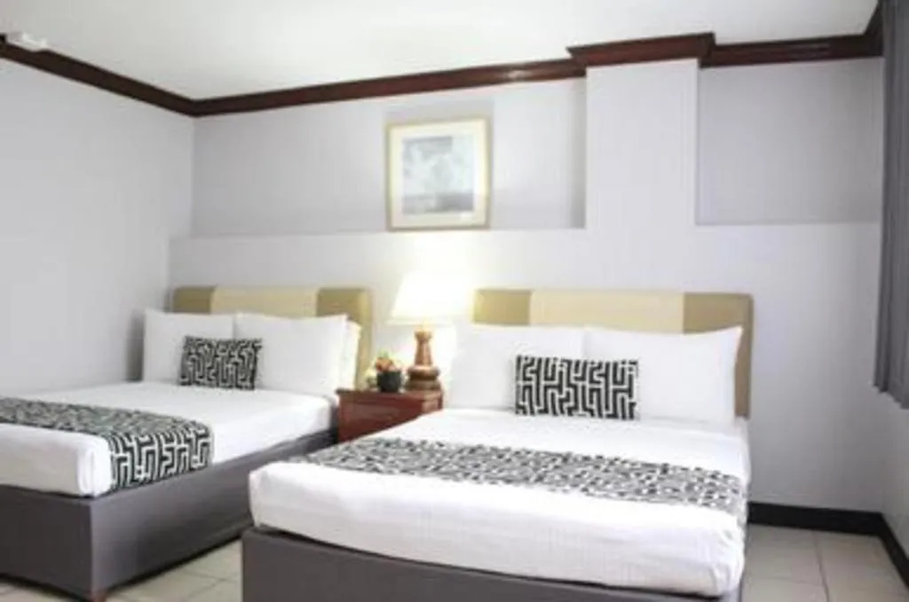 Bed in Las Palmas Hotel de Manila