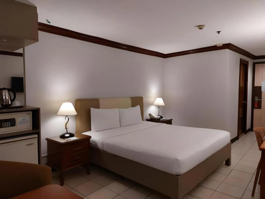 Bed in Las Palmas Hotel de Manila