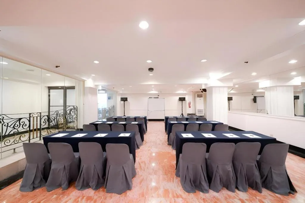 Las Palmas Hotel de Manila