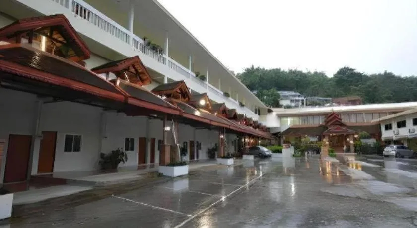 Piyaporn Hill Paradise Hotel