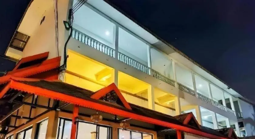 Piyaporn Hill Paradise Hotel