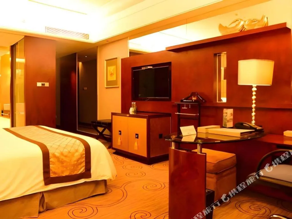 Bed in Wellton International Hotel