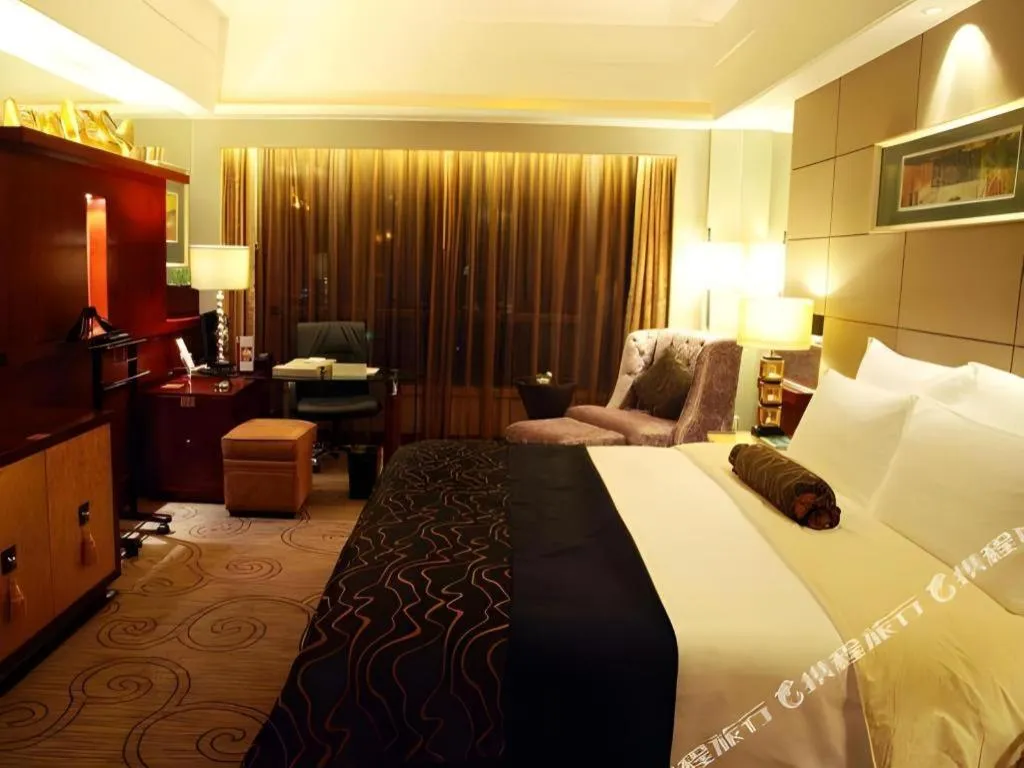 Bed in Wellton International Hotel