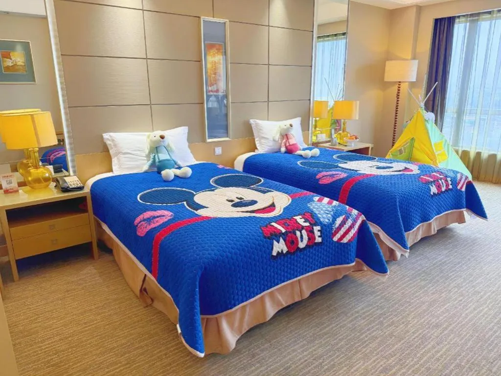 Bed in Wellton International Hotel