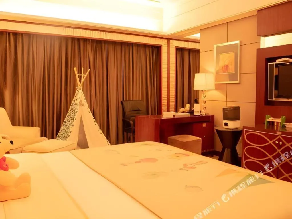 Bed in Wellton International Hotel