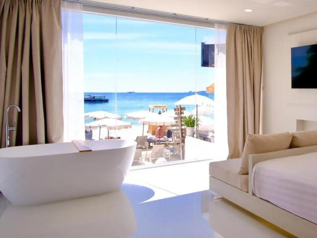 Bed in Sawasdee Coco Resort