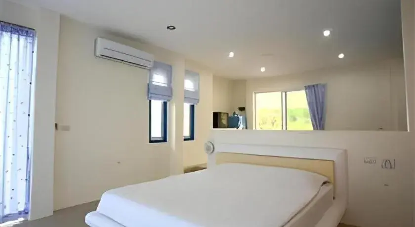 Bed in Anavilla Tangke Resort Bed in Anavilla Tangke Resort