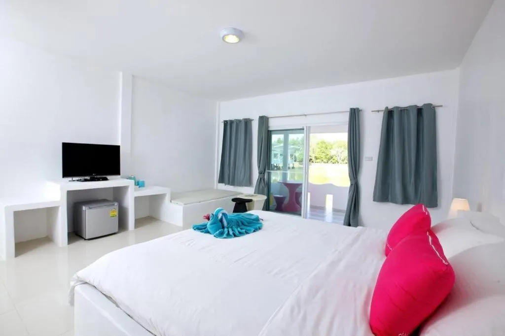 Bed in Anavilla Tangke Resort