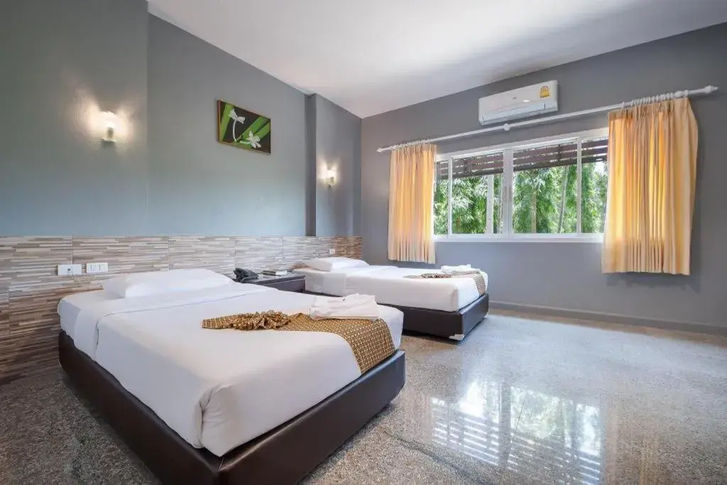 Bed in Kaew Samui Resort Bed in Kaew Samui Resort