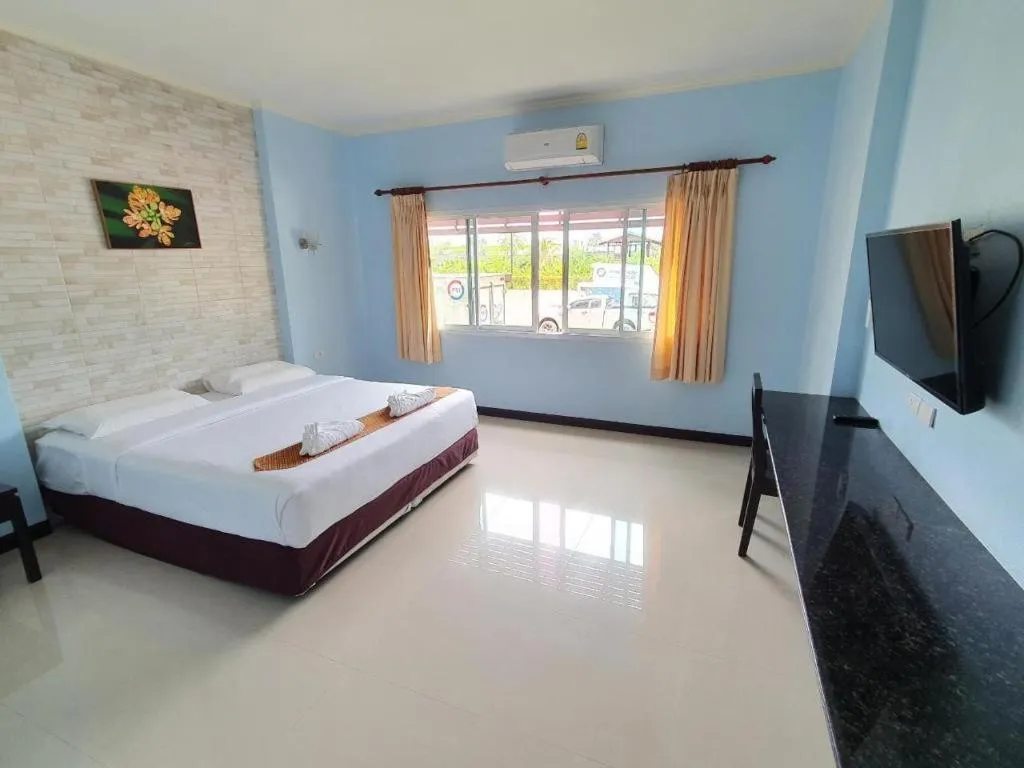 Bed in Kaew Samui Resort