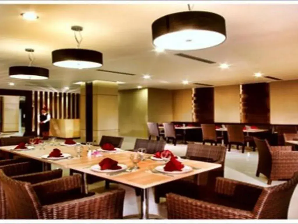 Orchardz Hotel Ayani Orchardz Hotel Ayani