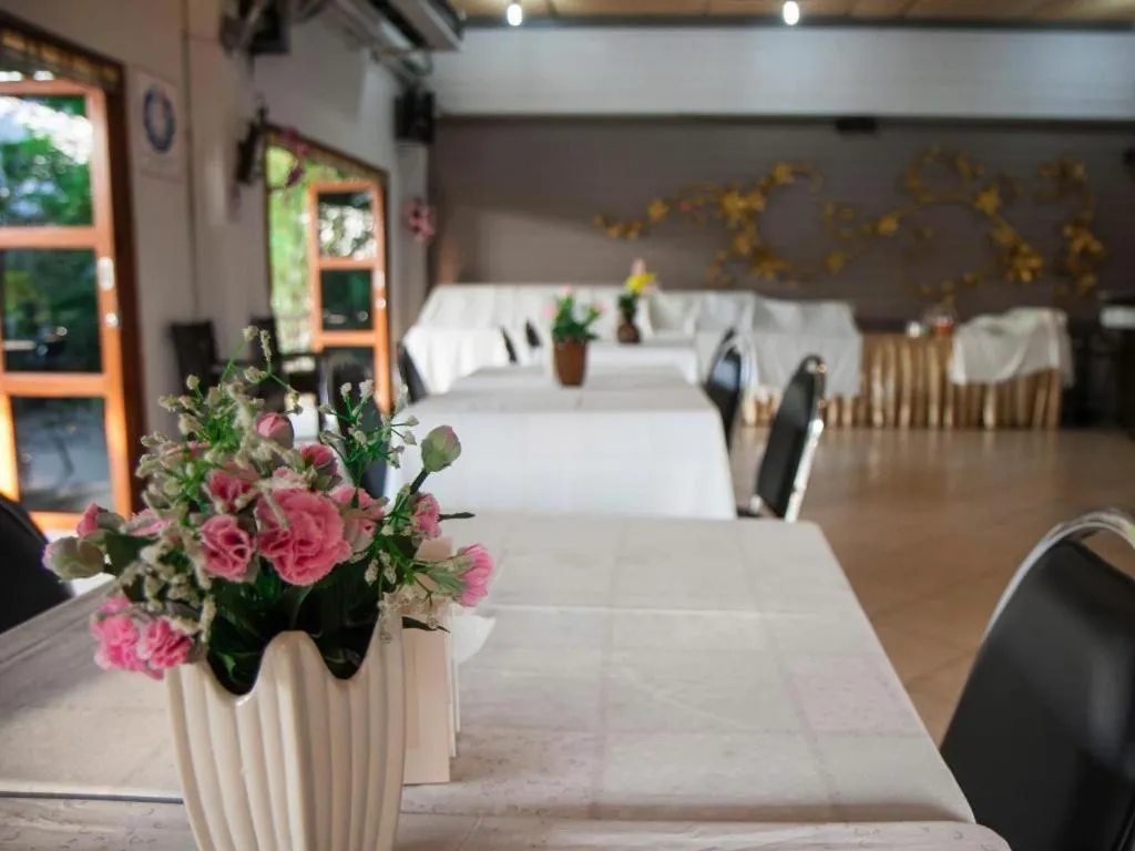 Chayada Garden House and Resort Hotel