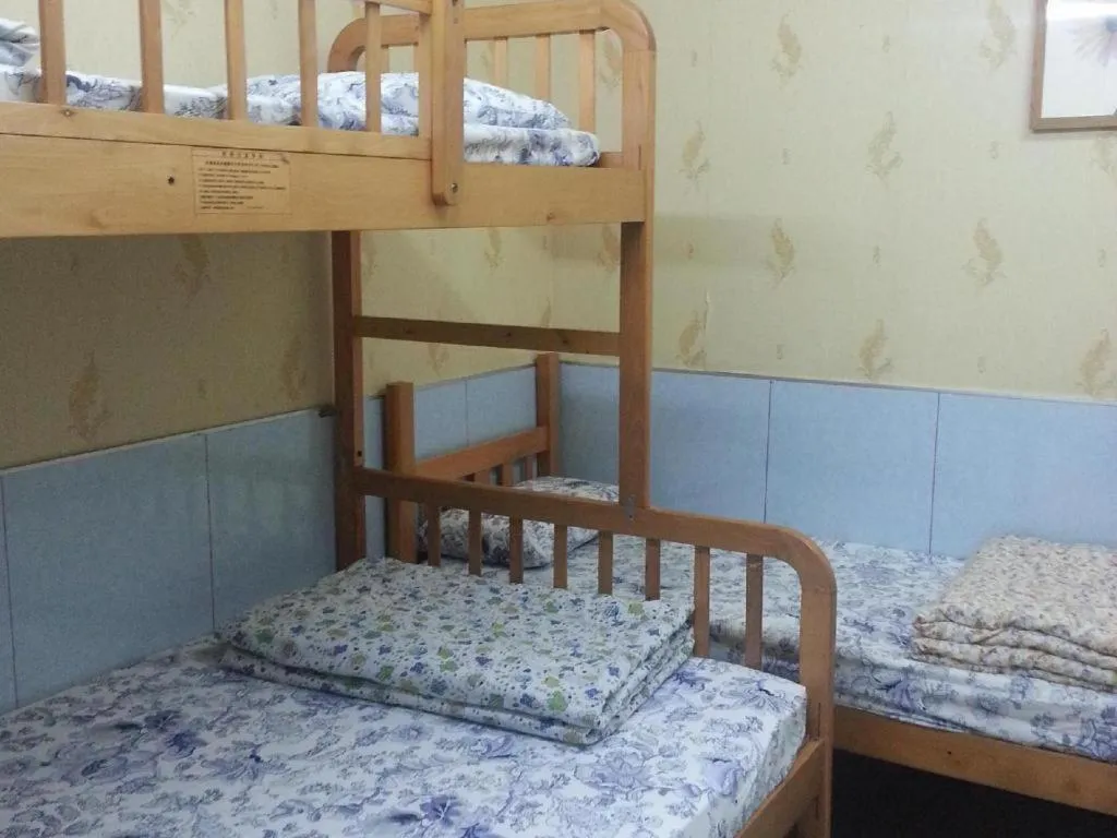 Bed in Dragon Hostel Hong Kong