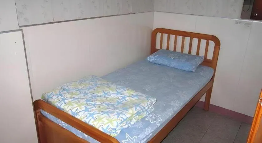 Bed in Dragon Hostel Hong Kong