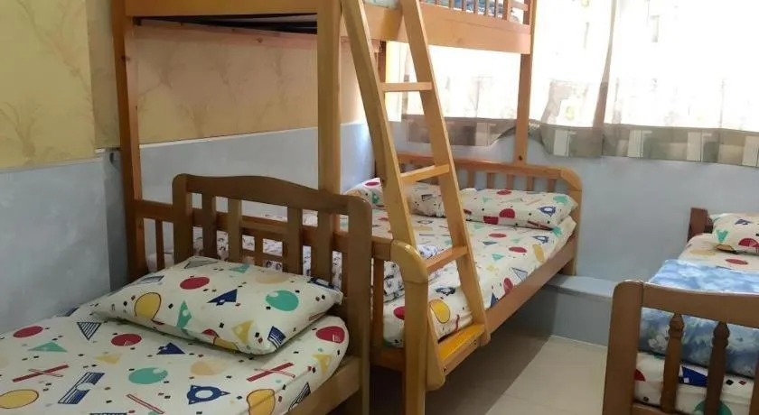 Bed in Dragon Hostel Hong Kong