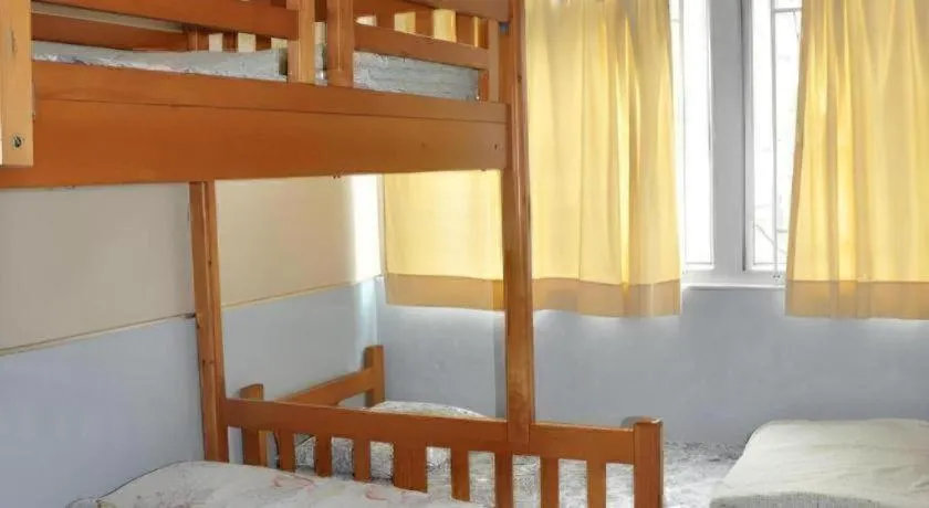 Bed in Dragon Hostel Hong Kong