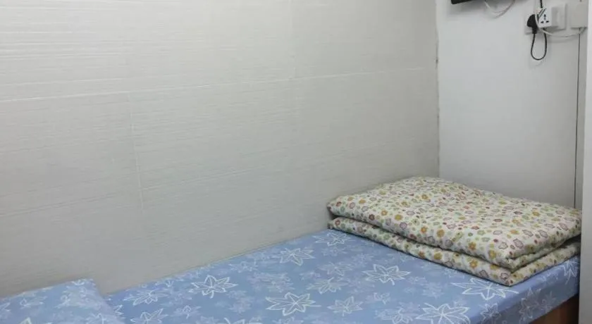 Bed in Dragon Hostel Hong Kong
