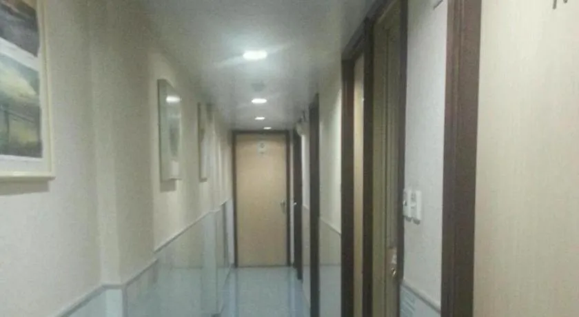 Dragon Hostel Hong Kong