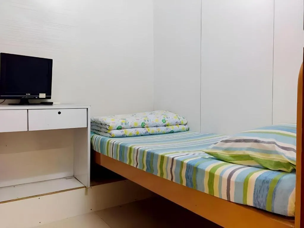 Bed in Dragon Hostel Hong Kong