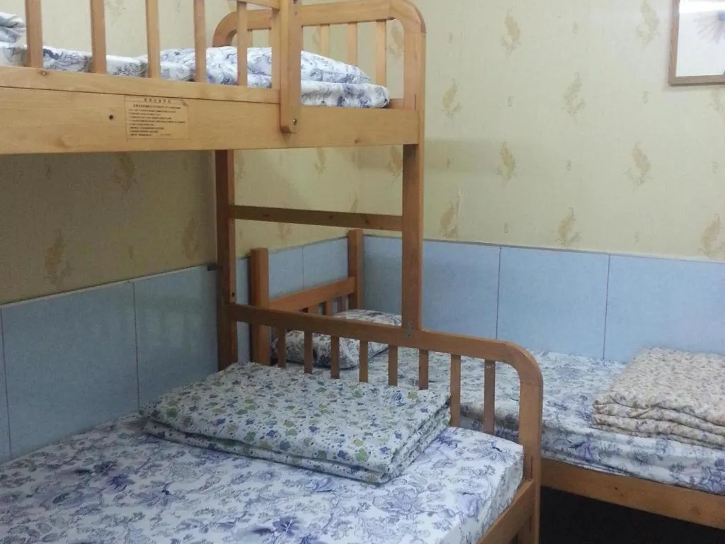 Bed in Dragon Hostel Hong Kong