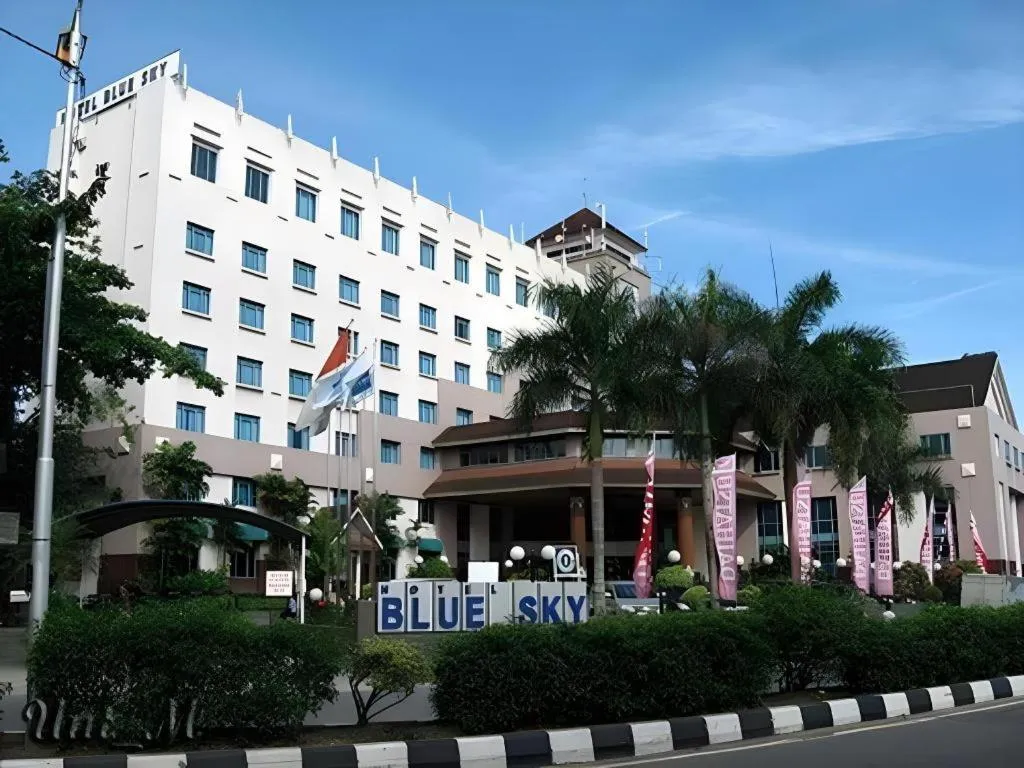 Blue Sky Hotel