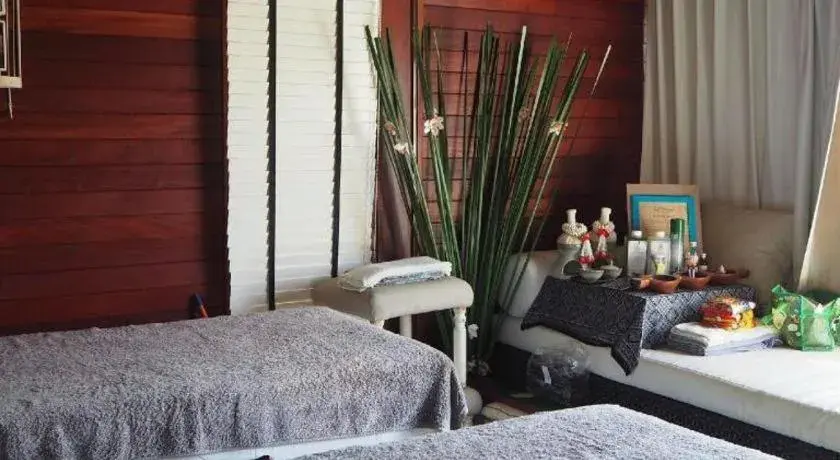 Bed in The Blue Sky Resort@ Koh Payam Bed in The Blue Sky Resort@ Koh Payam