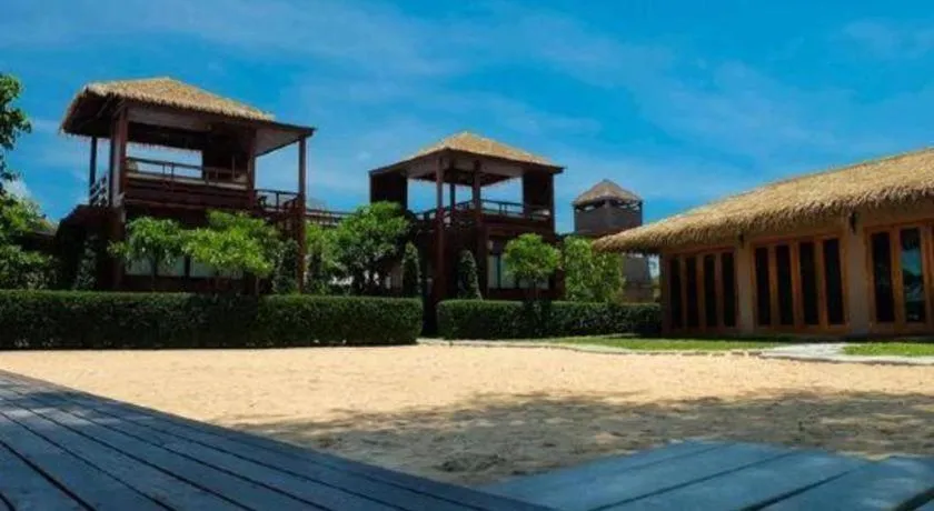 The Blue Sky Resort@ Koh Payam