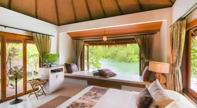 Bed in The Blue Sky Resort@ Koh Payam Bed in The Blue Sky Resort@ Koh Payam