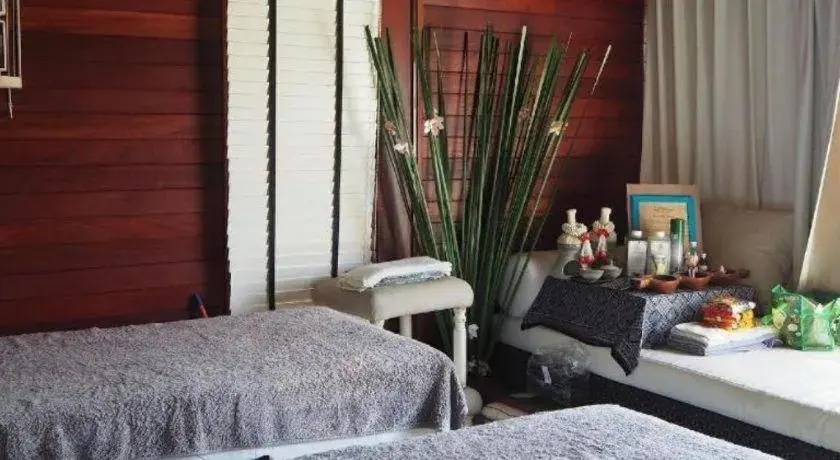 Bed in The Blue Sky Resort@ Koh Payam Bed in The Blue Sky Resort@ Koh Payam