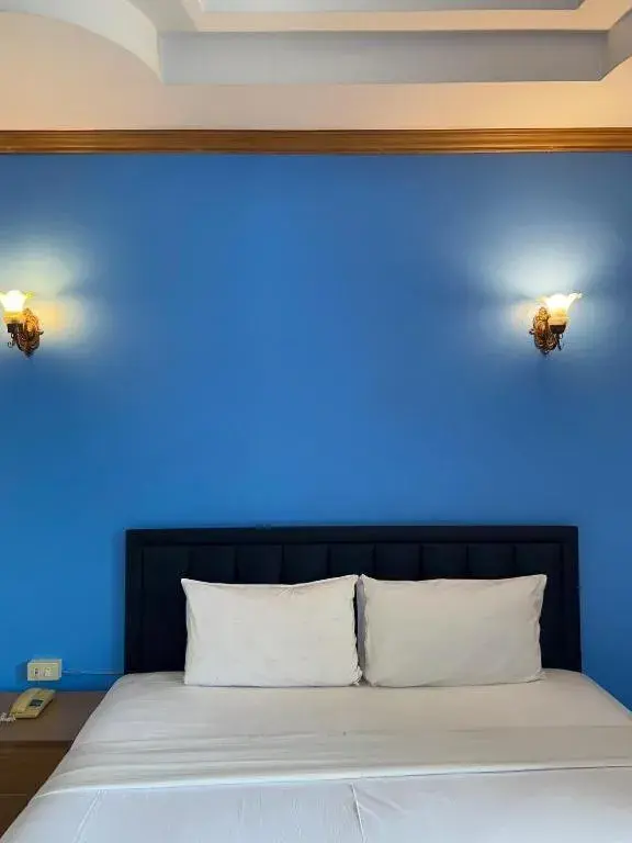 Bed in SR Hotel Bed in SR Hotel