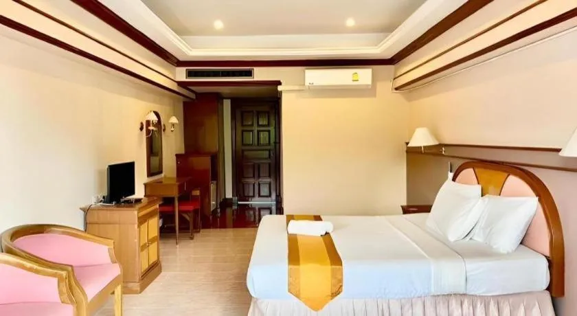 Bed in Supar Royal Beach Hotel