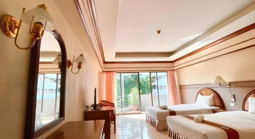 Bed in Supar Royal Beach Hotel