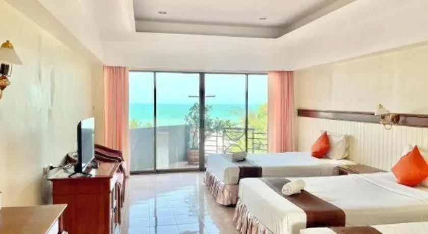 Bed in Supar Royal Beach Hotel Bed in Supar Royal Beach Hotel