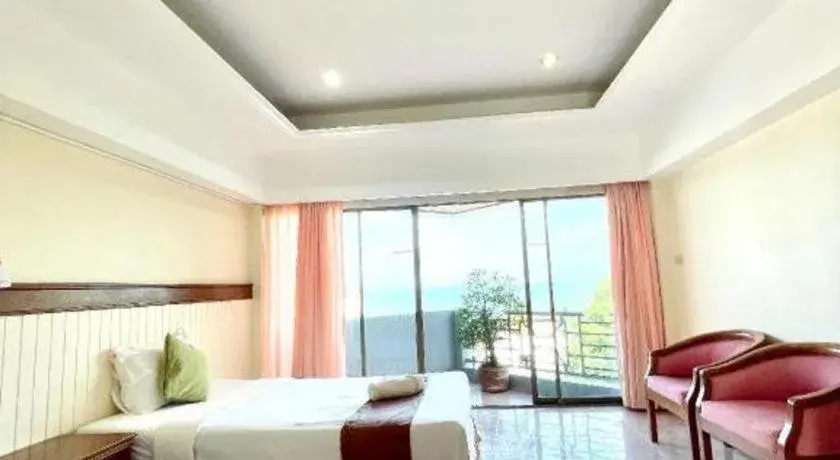 Bed in Supar Royal Beach Hotel Bed in Supar Royal Beach Hotel