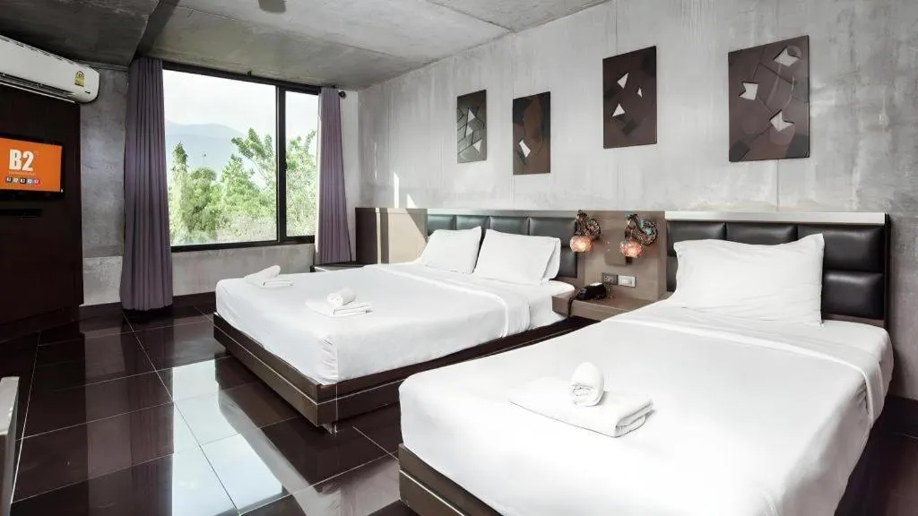 Bed in B2 Black Business and Budget Hotel